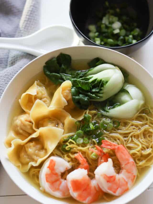 Wonton Noodle Soup (Mi Hoanh Thanh)