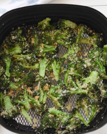 cropped-air-fryer-parmesan-panko-broccoli-main.jpg