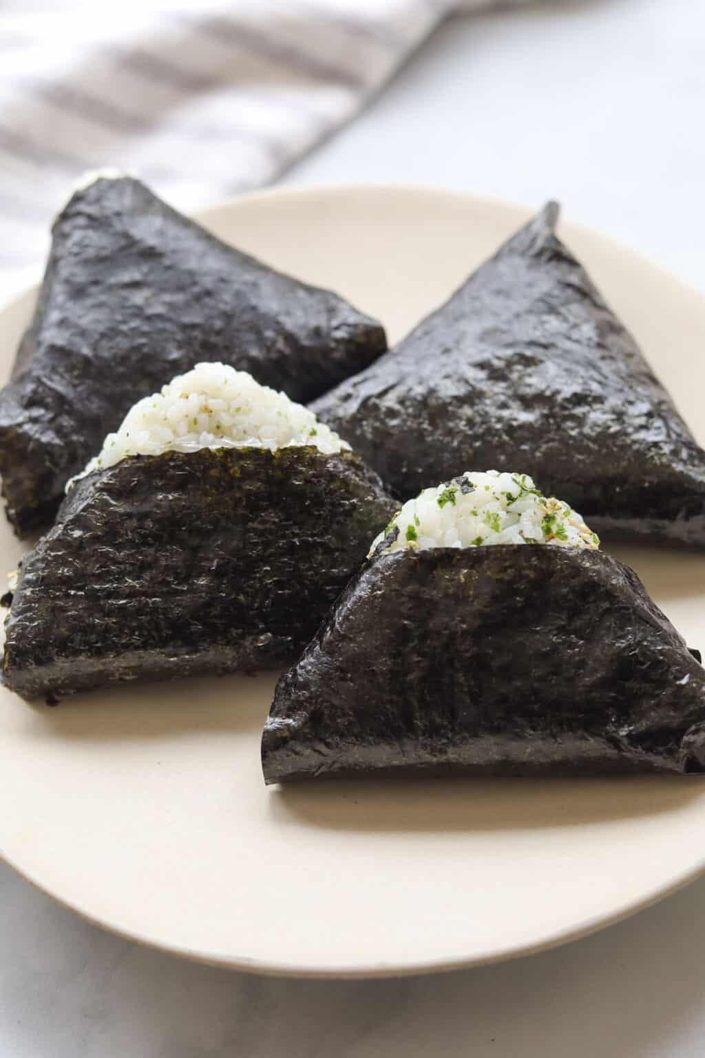 How to Make Japanese Onigiri Rice Triangles (Rice Wrapped with Seaweed