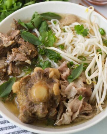 cropped-instant-pot-oxtail-pho-main-square.jpg
