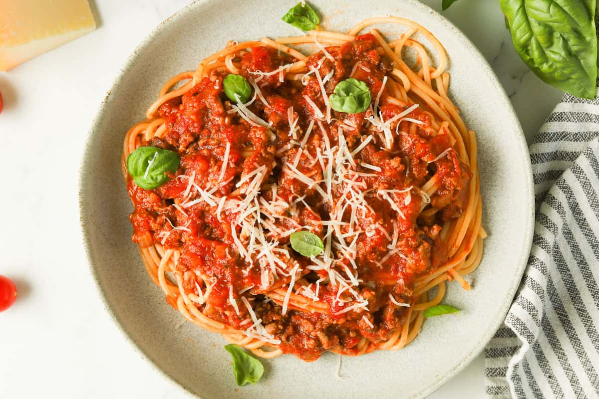 Pasta with meat sauce.