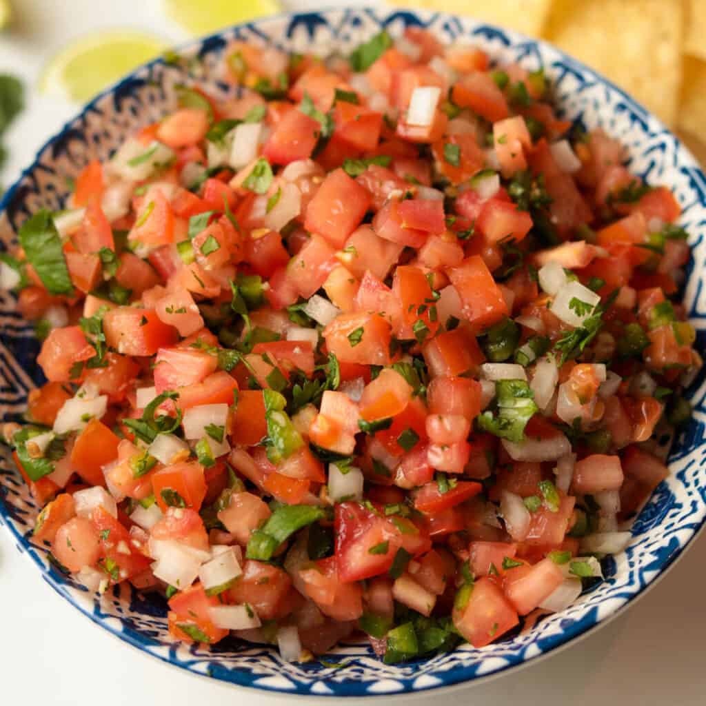 How To Make Fresh Pico De Gallo A Peachy Plate how-to-make-fresh-pico-de-gallo-a-peachy-plate