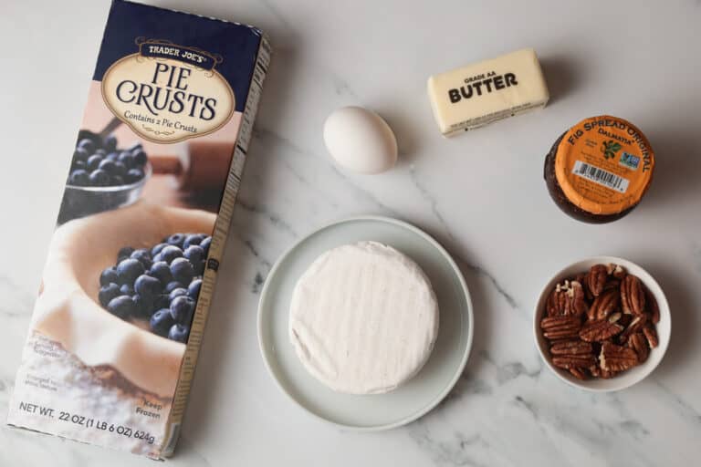 Baked Brie in Pie Crust A Peachy Plate