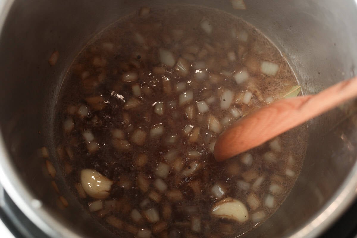 Stirring au jus in instant pot.