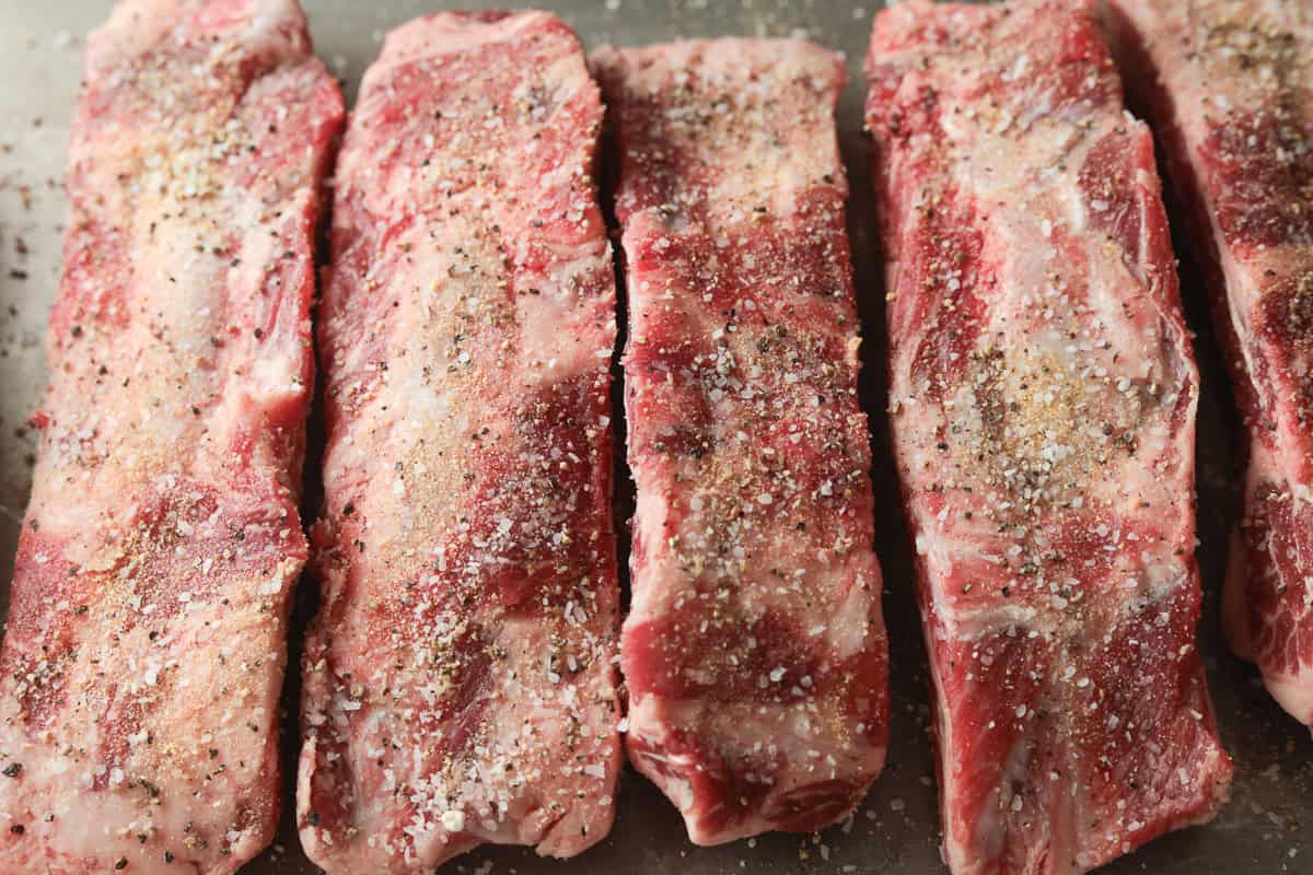 Seasoned English cut beef ribs.